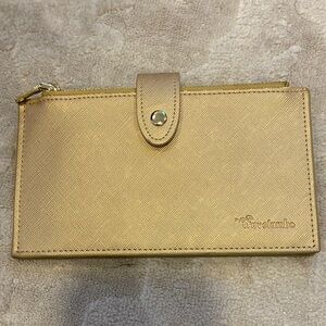 TravelamboWomen's RFID Blocking Bifold Multi
Card Case Wallet with Zipper Pocket